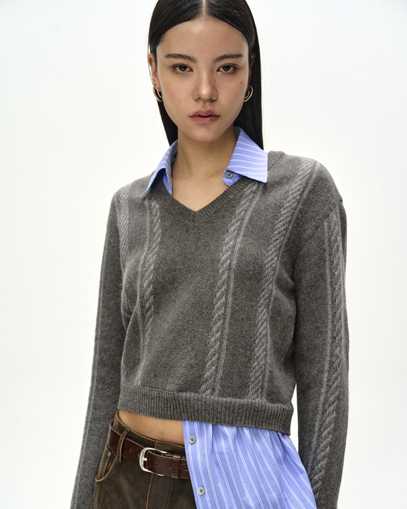 SHIRT INSERT V-NECK SWEATER (GREY/BLUE) – Andersson Bell