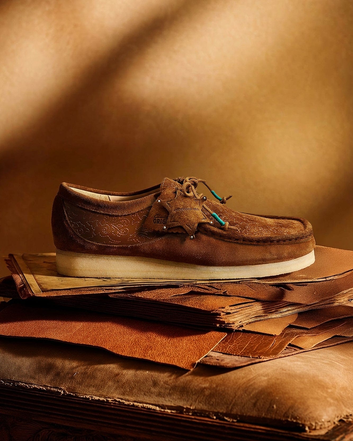 ADSB X CLARKS Wallabee Embroidery aaa531u(TAN) – Andersson Bell