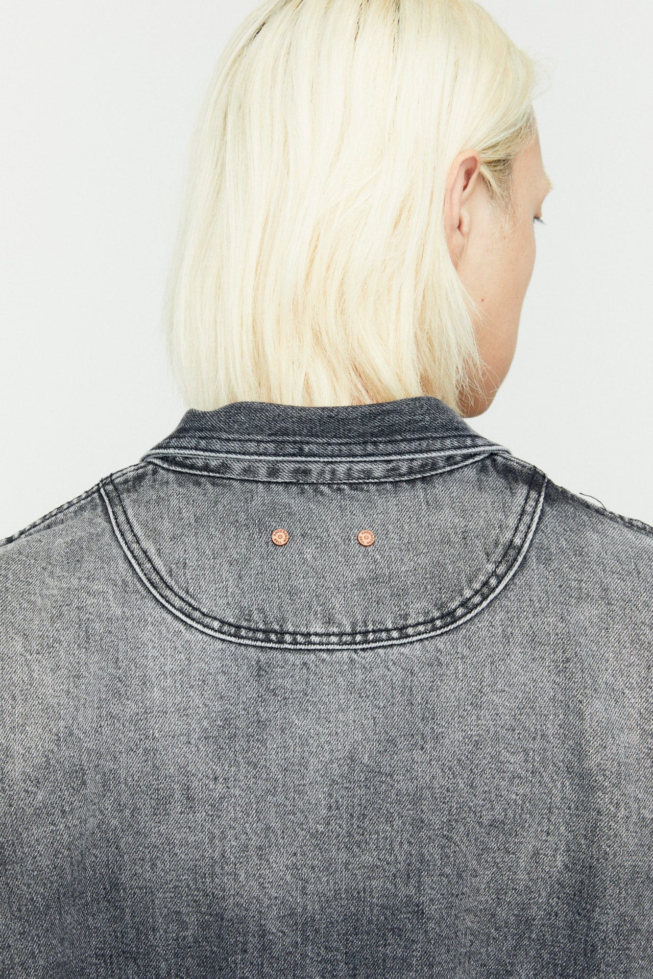 Andersson Bell 캐리오버 재촬영_WAVE DENIM BOMBER JACKET awa570m(WASHED BLACK)