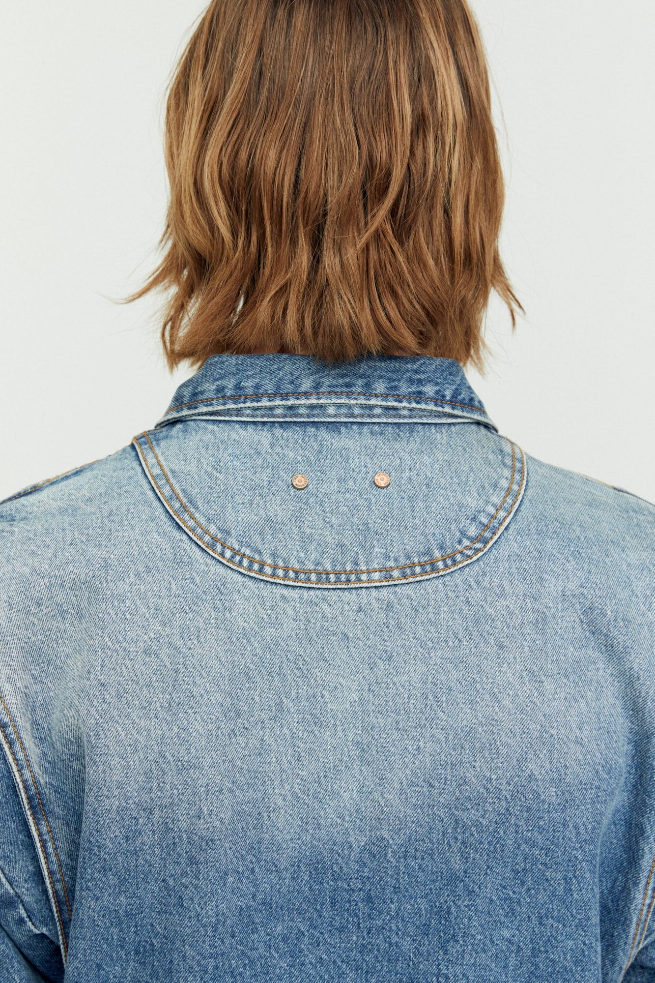 Andersson Bell 캐리오버 재촬영_WAVE DENIM BOMBER JACKET awa570m(WASHED BLUE)