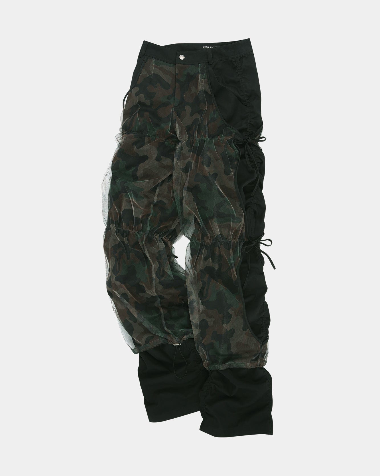 Macgear nylon pants あおば君着用 Street style for men in Tokyo. Name: Aoba (@01_____ao ) / T