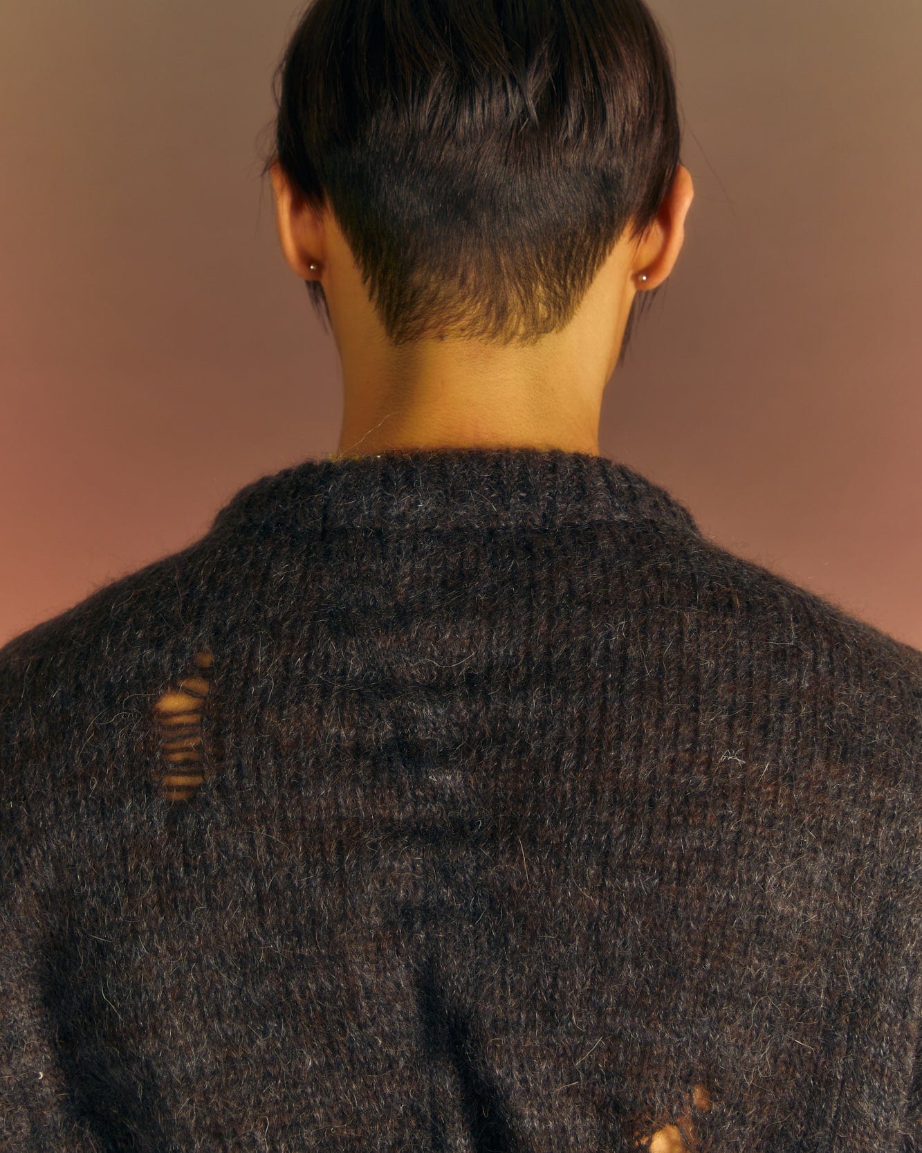 Andersson Bell COLBINE CREW-NECK SWEATER atb1015m(CHARCOAL)