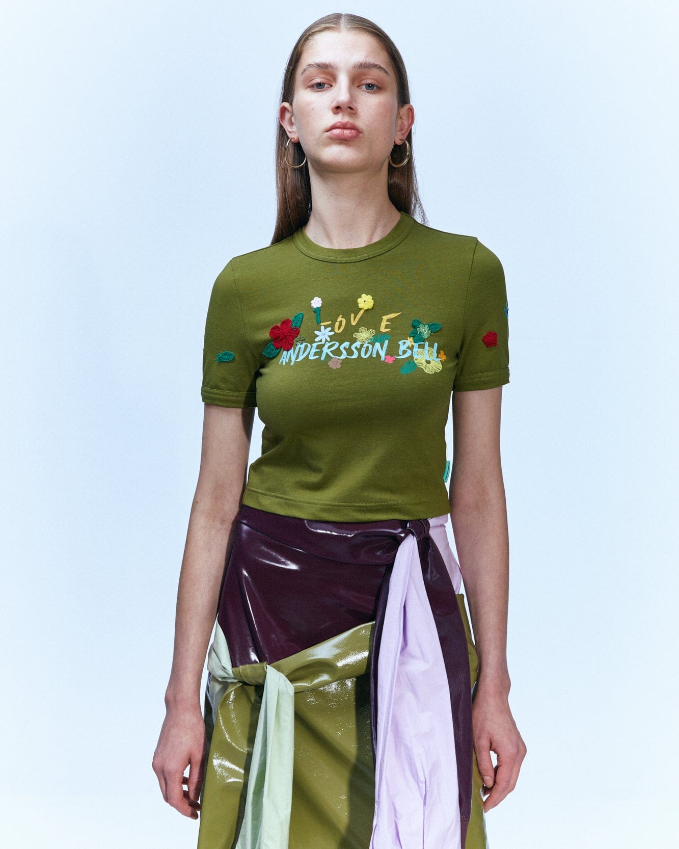 Andersson Bell (ESSENTIAL) DASHA FLOWER GARDEN LOGO T-SHIRT atb894w(KHAKI)