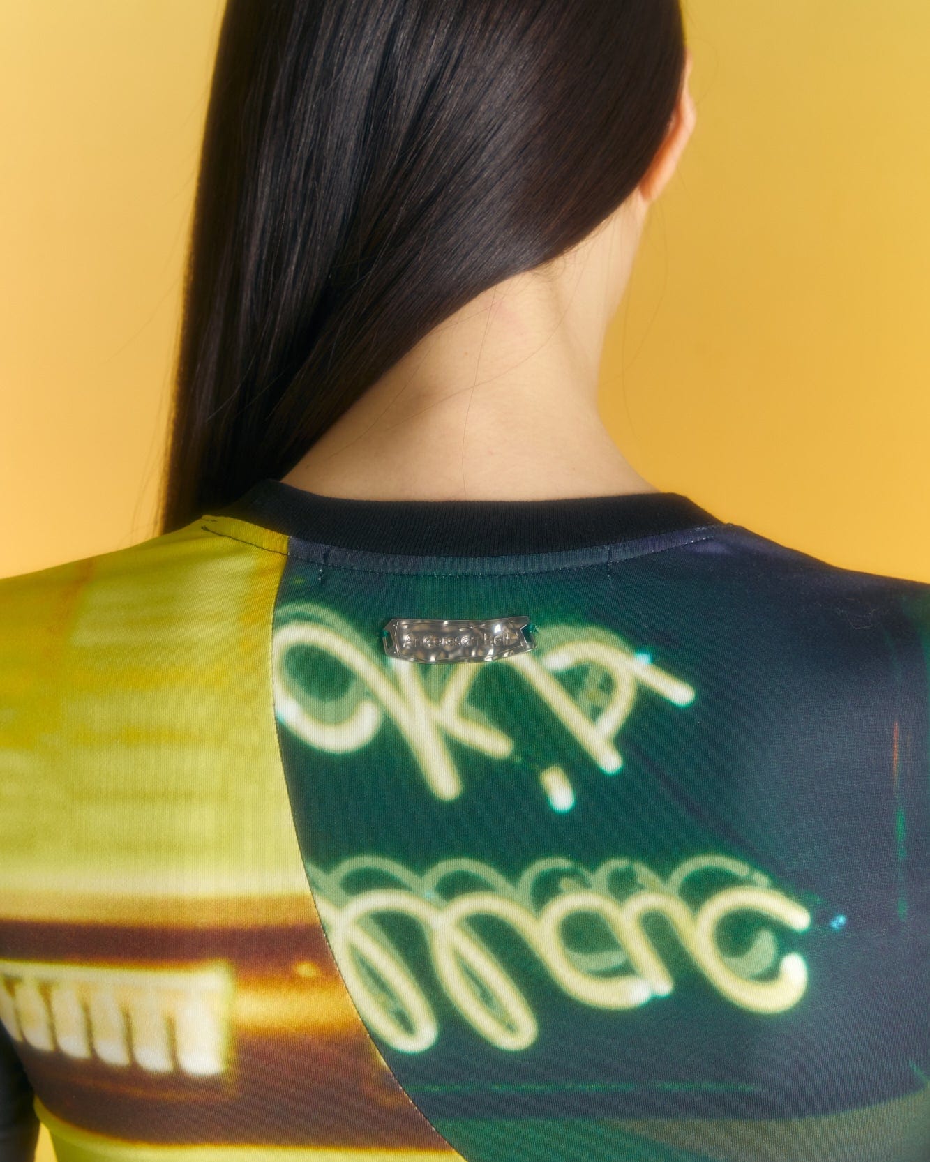 Andersson Bell (ESSENTIAL) (WOMEN) ADSB FILM ARCHIVE LONG SLEEVE TEE atb1000w(GREEN & YELLOW)