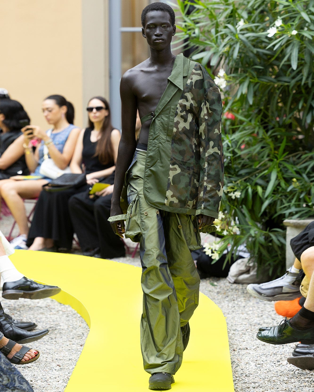 Andersson Bell FLIGHT BOMBER BLAZER awa613m(KHAKI)