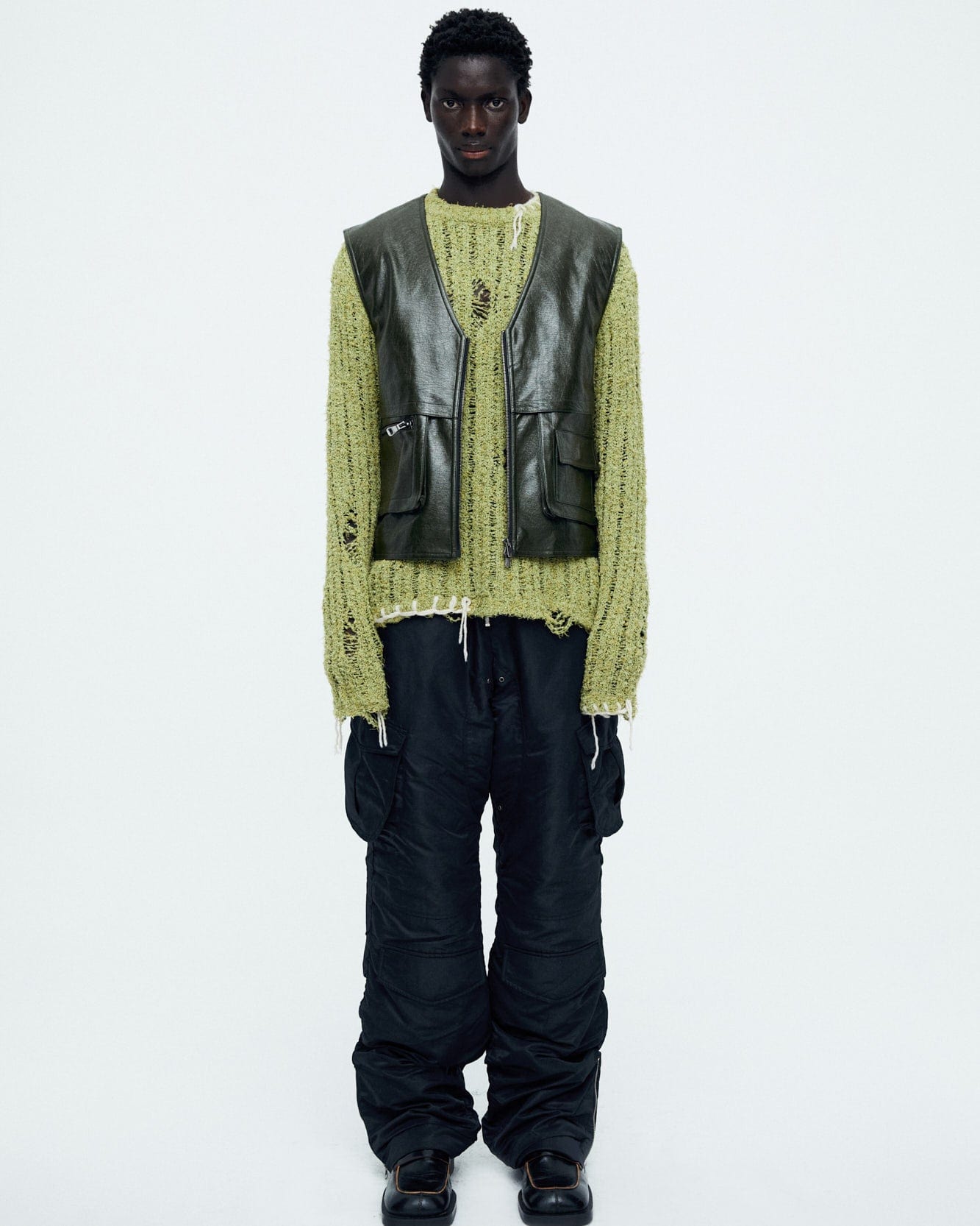 Andersson Bell OLLEN DAMAGED CREW-NECK SWEATER atb1017m(GREEN)