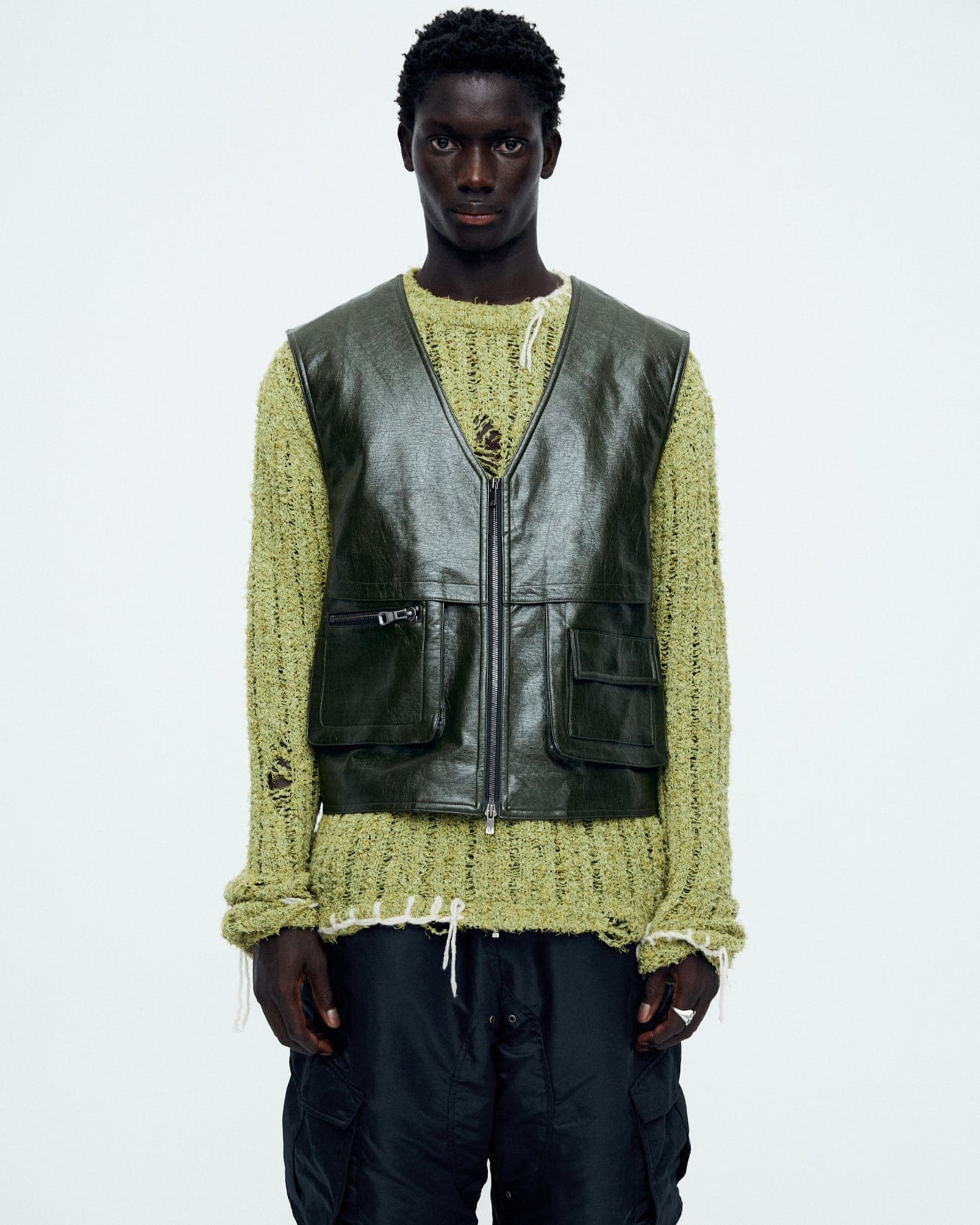 Andersson Bell OLLEN DAMAGED CREW-NECK SWEATER atb1017m(GREEN)