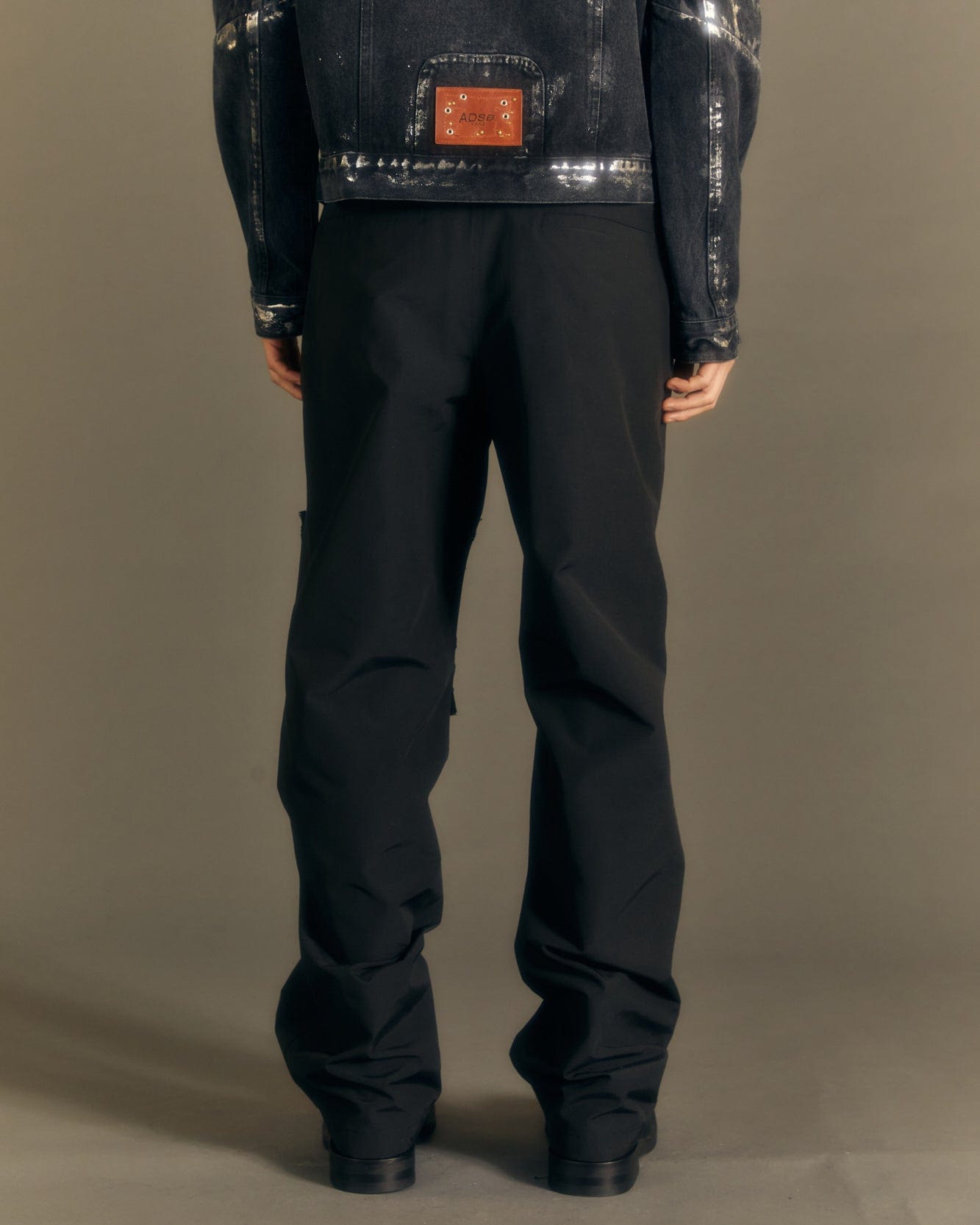 Andersson Bell RAW EDGE MULTI-POCKET PANTS apa681m(BLACK)