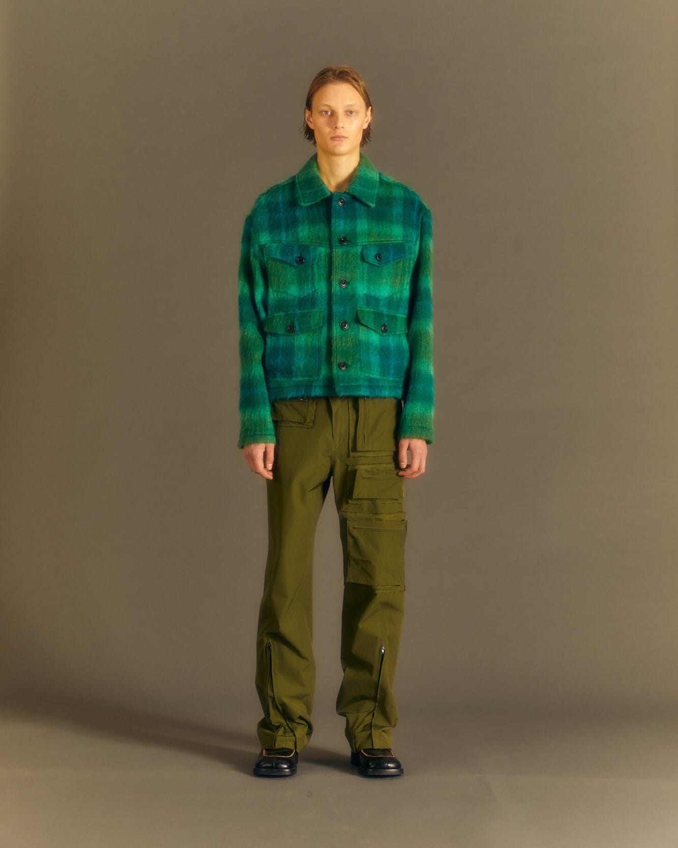 Andersson Bell RAW EDGE MULTI-POCKET PANTS apa681m(KHAKI)