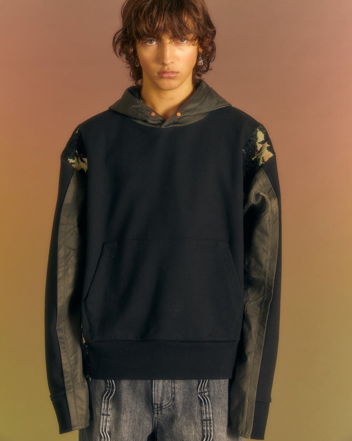 Andersson Bell SEOUL23 CONTRAST HOODIE atb1011m(BLACK)
