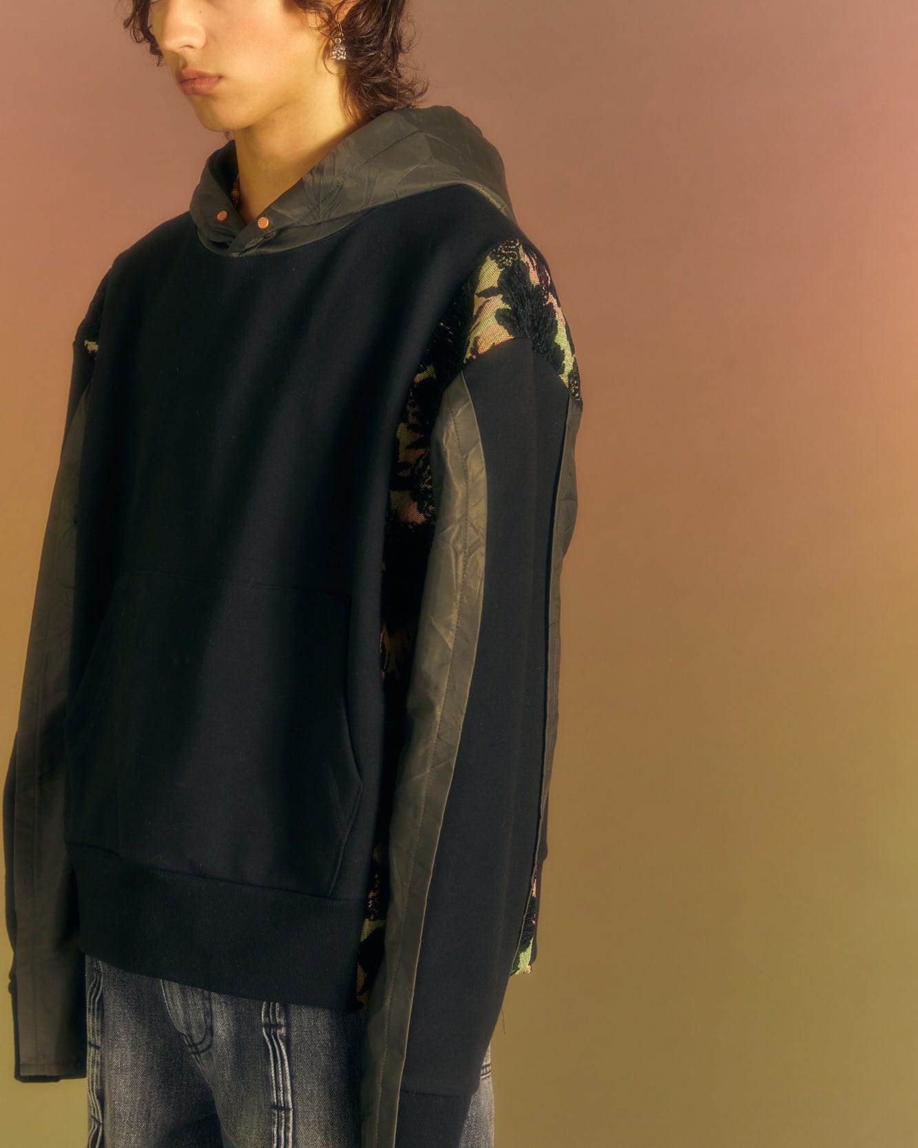 Andersson Bell SEOUL23 CONTRAST HOODIE atb1011m(BLACK)