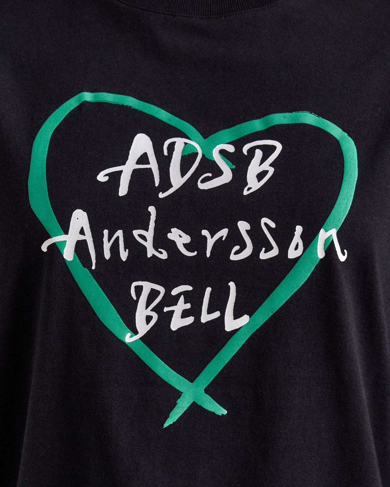 Andersson Bell UNISEX HEART KELLY LOGO T-SHIRTS atb1290u(BLACK)