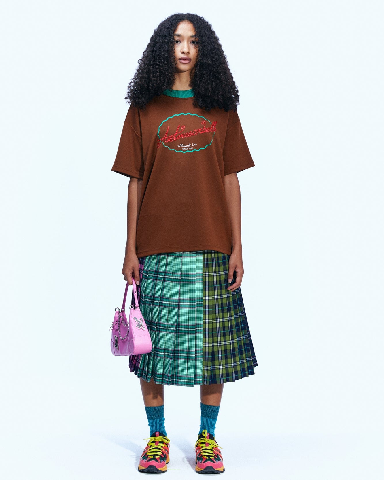 Andersson Bell (WOMEN) (ESSENTIAL) UNISEX LOGO EMBROIDERY PONTE T-SHIRTS atb902u(BROWN)