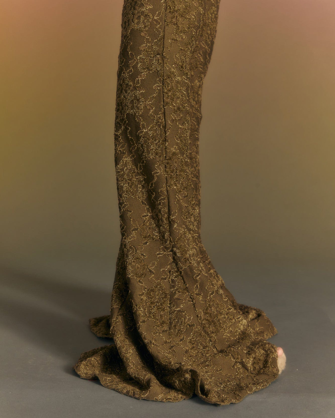 Andersson Bell (WOMEN) SEE-THROUGH LACE BOOTCUT PANTS apa655w(KHAKI)