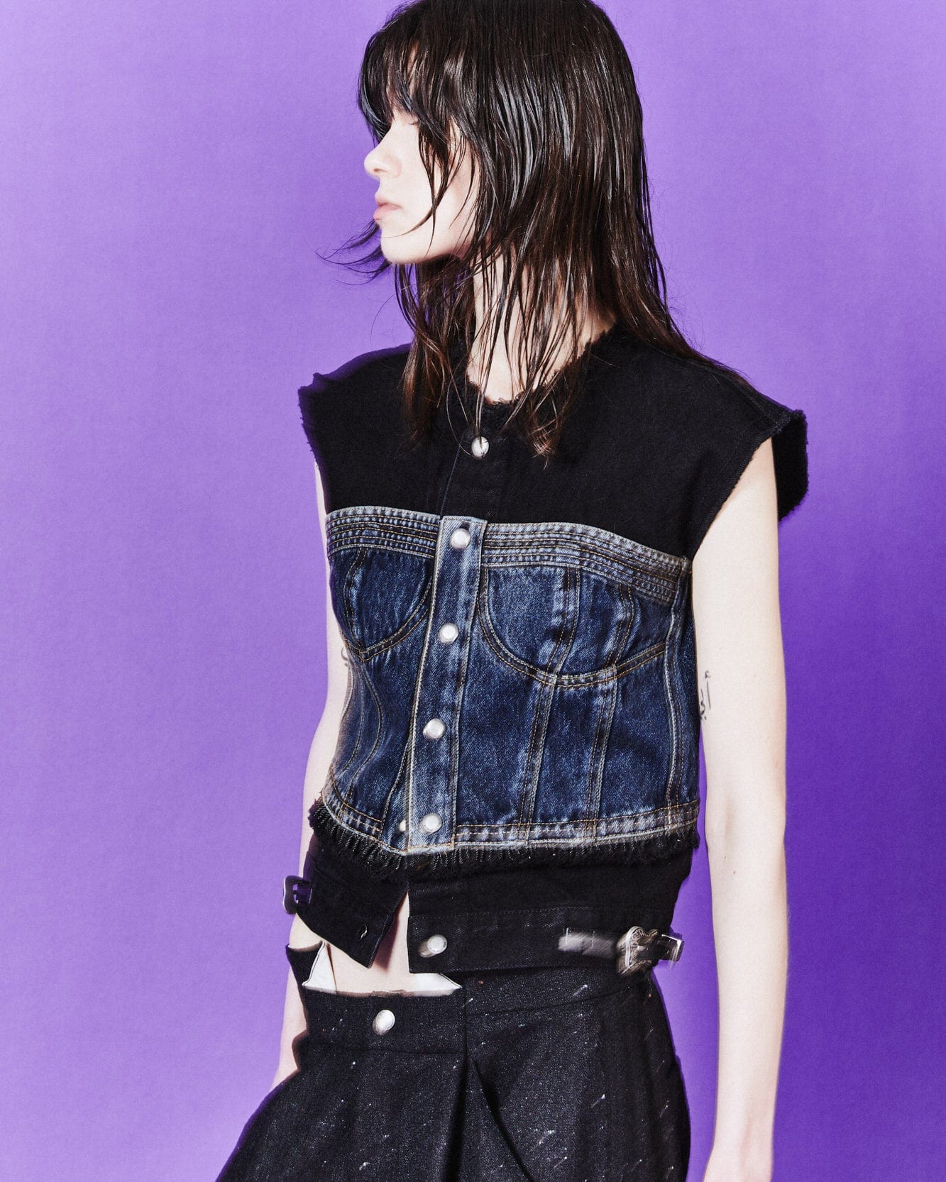 Andersson Bell (WOMEN) SOFINA BUSTIER DENIM VEST awa599w(BLUE/BLACK)