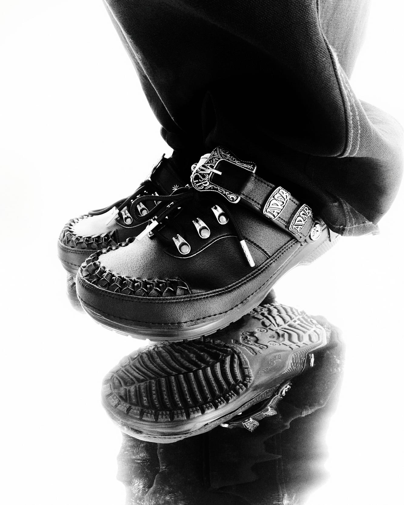 ANDERSSON BELL X CROCS CLASSIC CLOG aaa559u(BLACK) – Andersson Bell