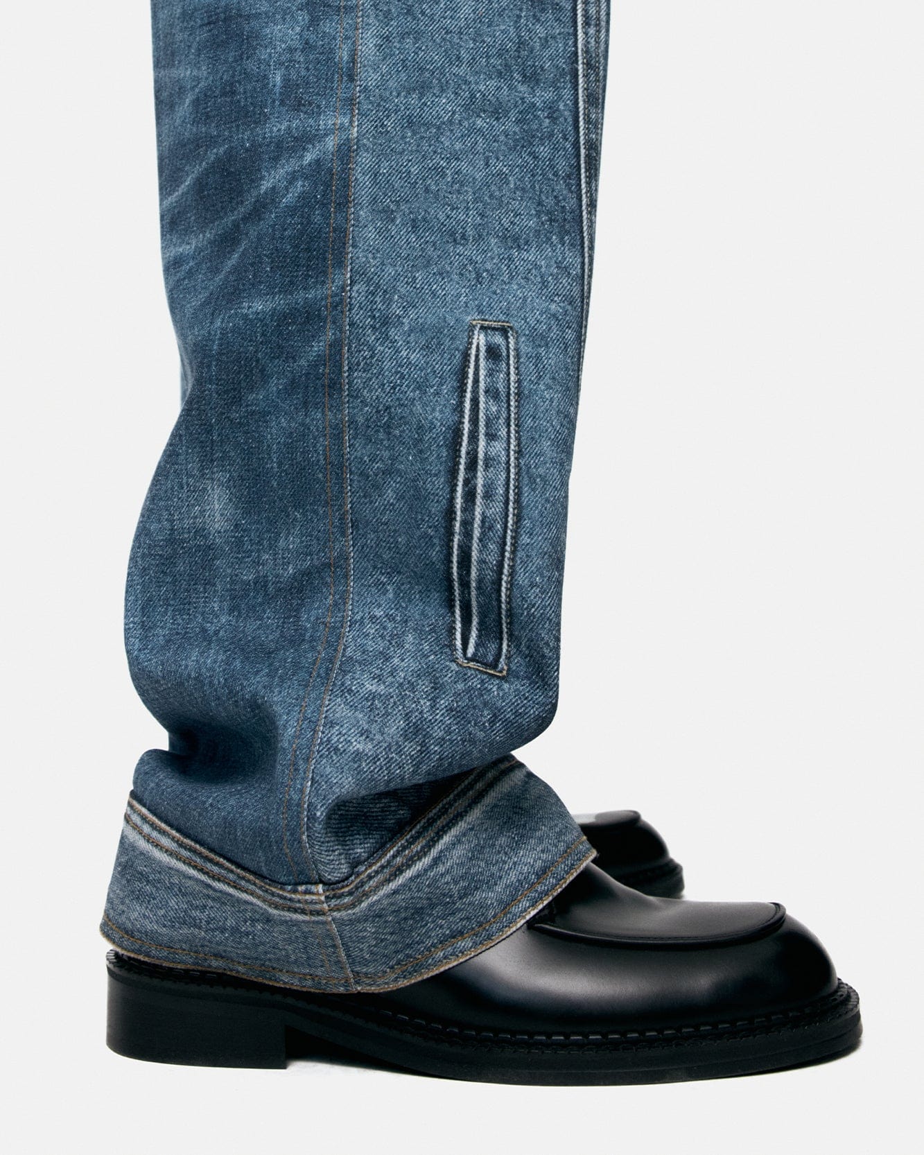 기타 ANGLED LOAFER aaa497m(BLACK)