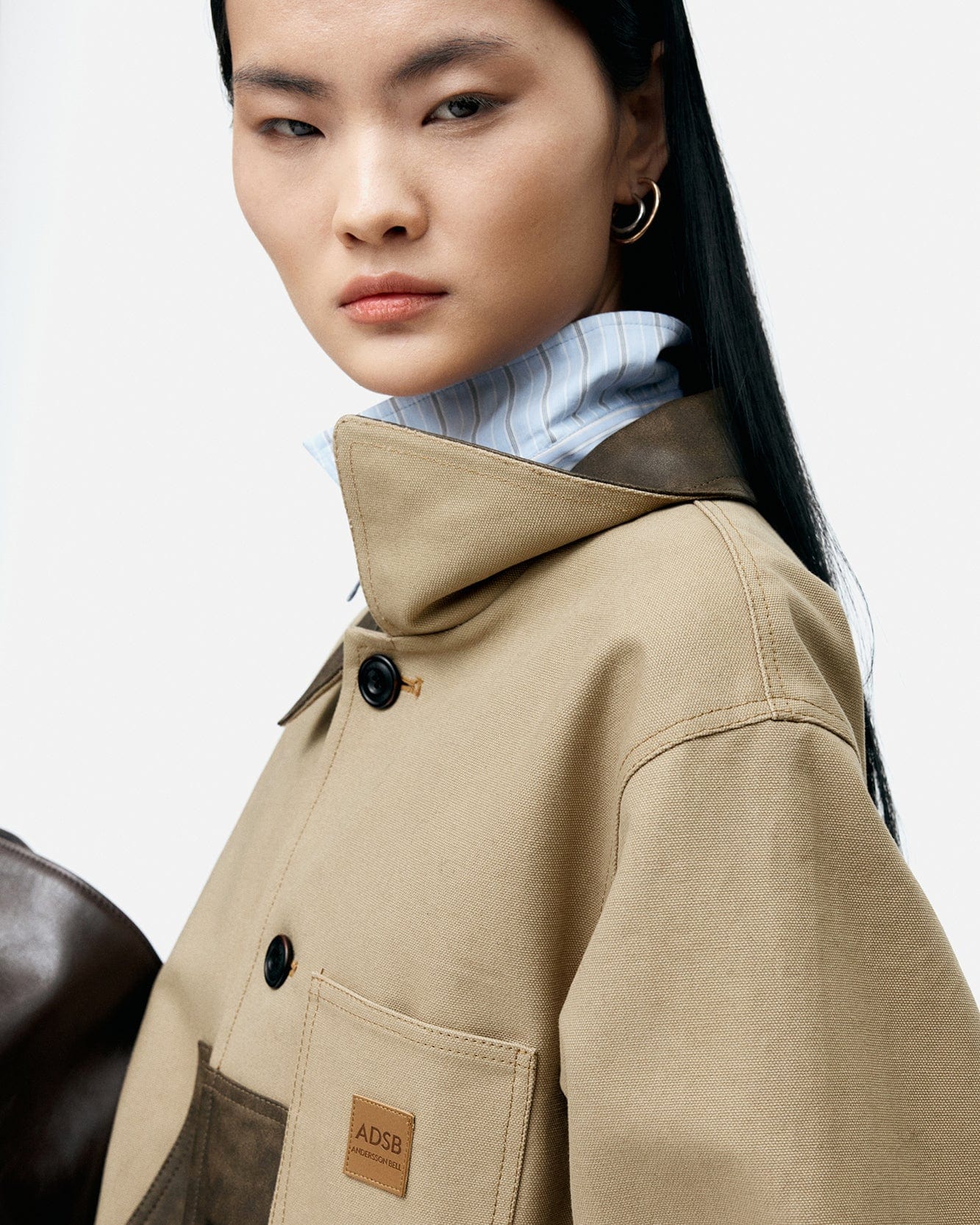 기타 CARPENTER SHORTS INSERTED COAT awa720w(BEIGE)