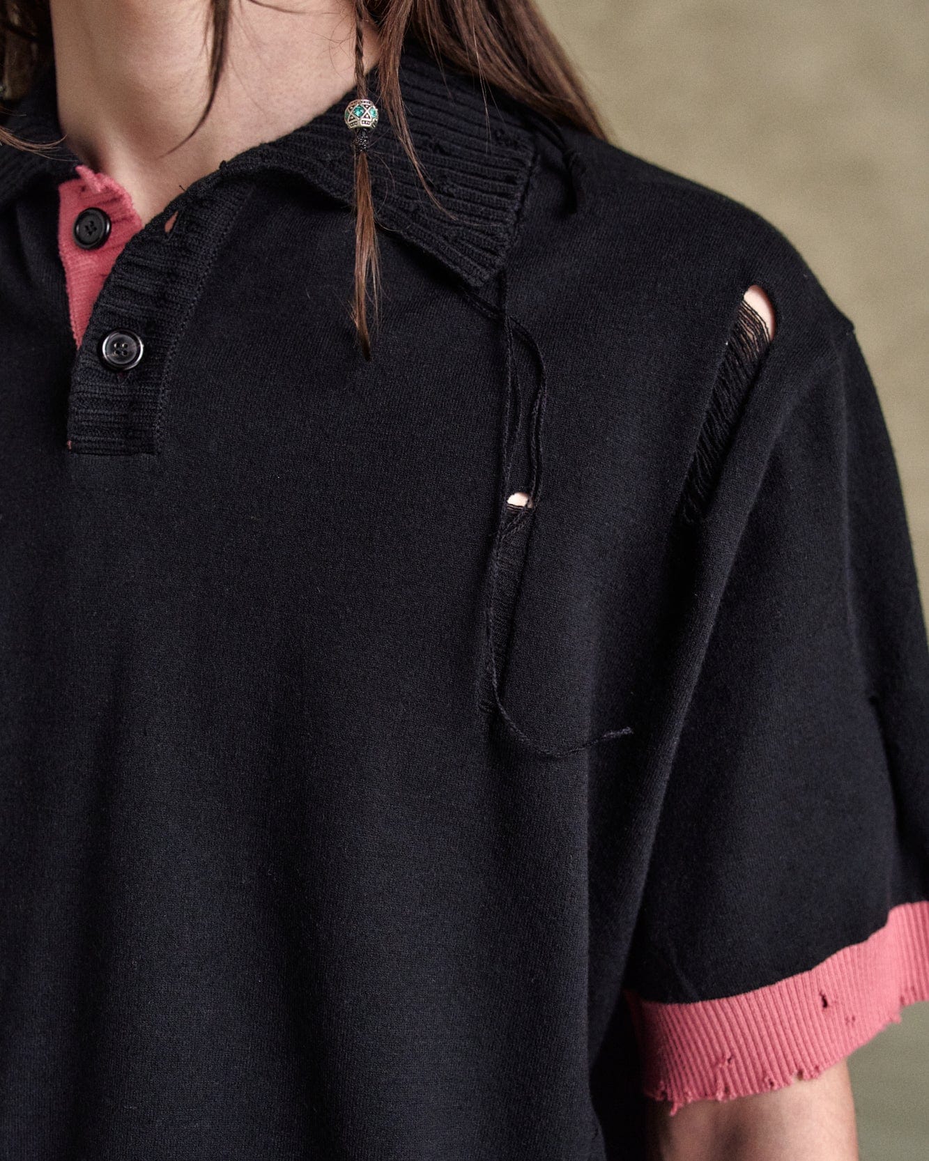 기타 DAMAGED POLO SWEATER atb1243m(BLACK/PINK)