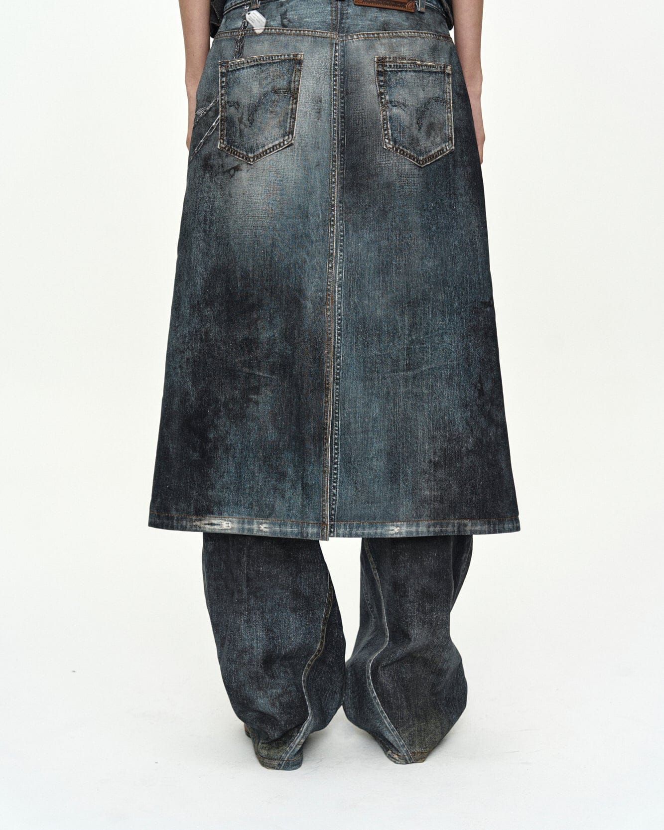 DENIM TROMPE-L'OEIL GRAPHIC WRAP SKIRT apa918w(MID BLUE