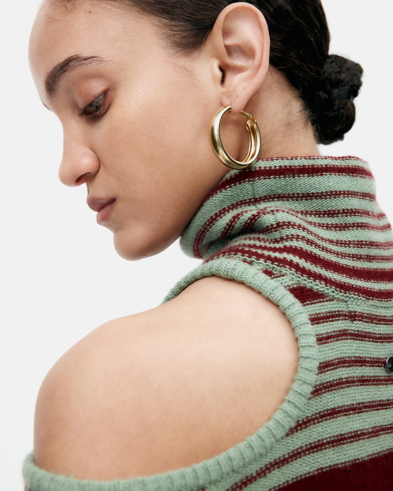 기타 ELODIE MULTI STRIPE CUT-OUT TOP atb1356w(GREEN)