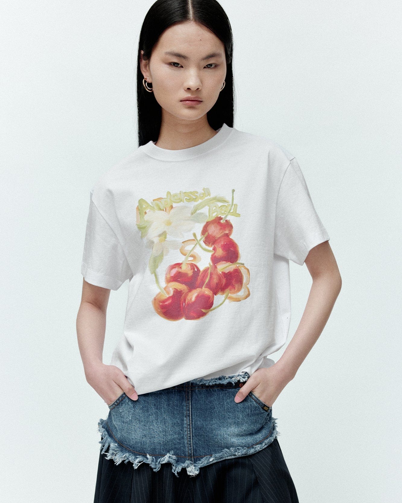 기타 (ESSENTIAL) UNISEX FRUITS T-SHIRT atb1407u(WHITE)