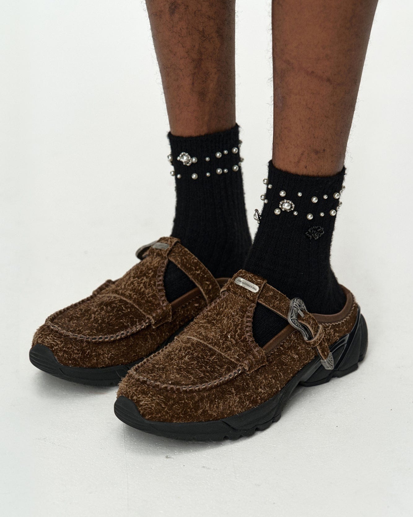 EXCLUSIVE] MARY JANE MULE SNEAKERS aaa520m(BROWN) – Andersson Bell