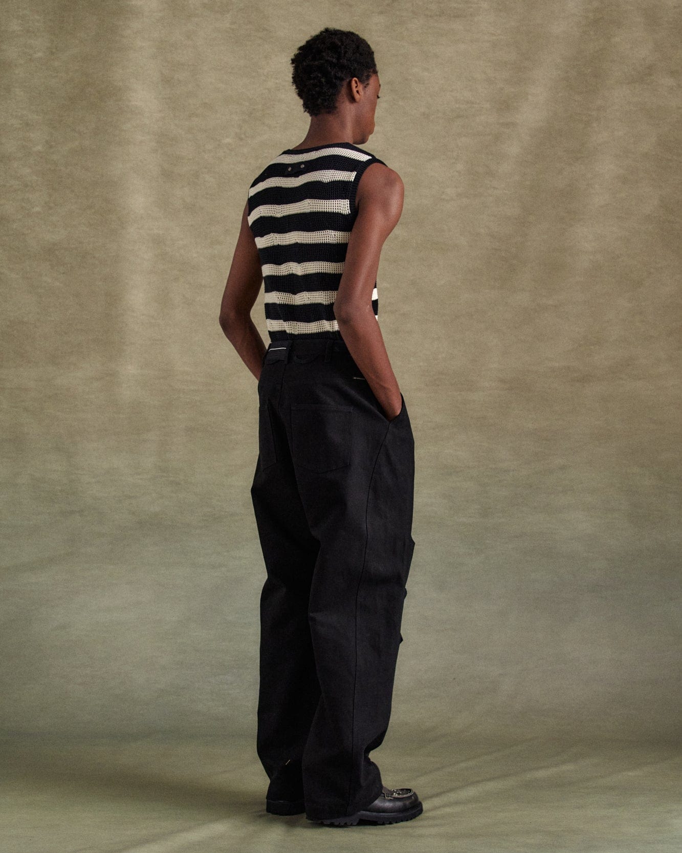 기타 NET DAMAGED SLEEVELESS atb1328m(BLACK/ECRU)