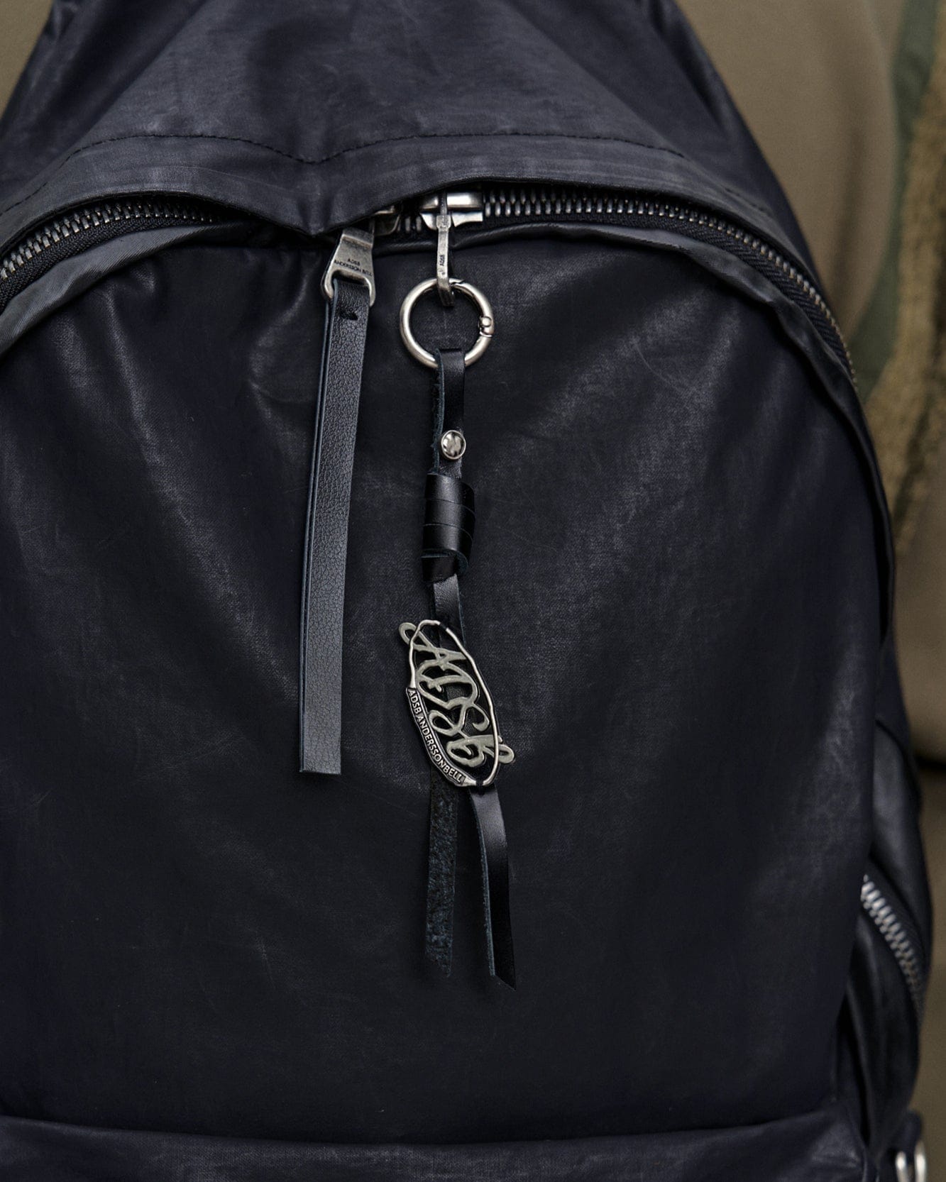 CARBON BACKPACK aaa512u(BLACK) – Andersson Bell