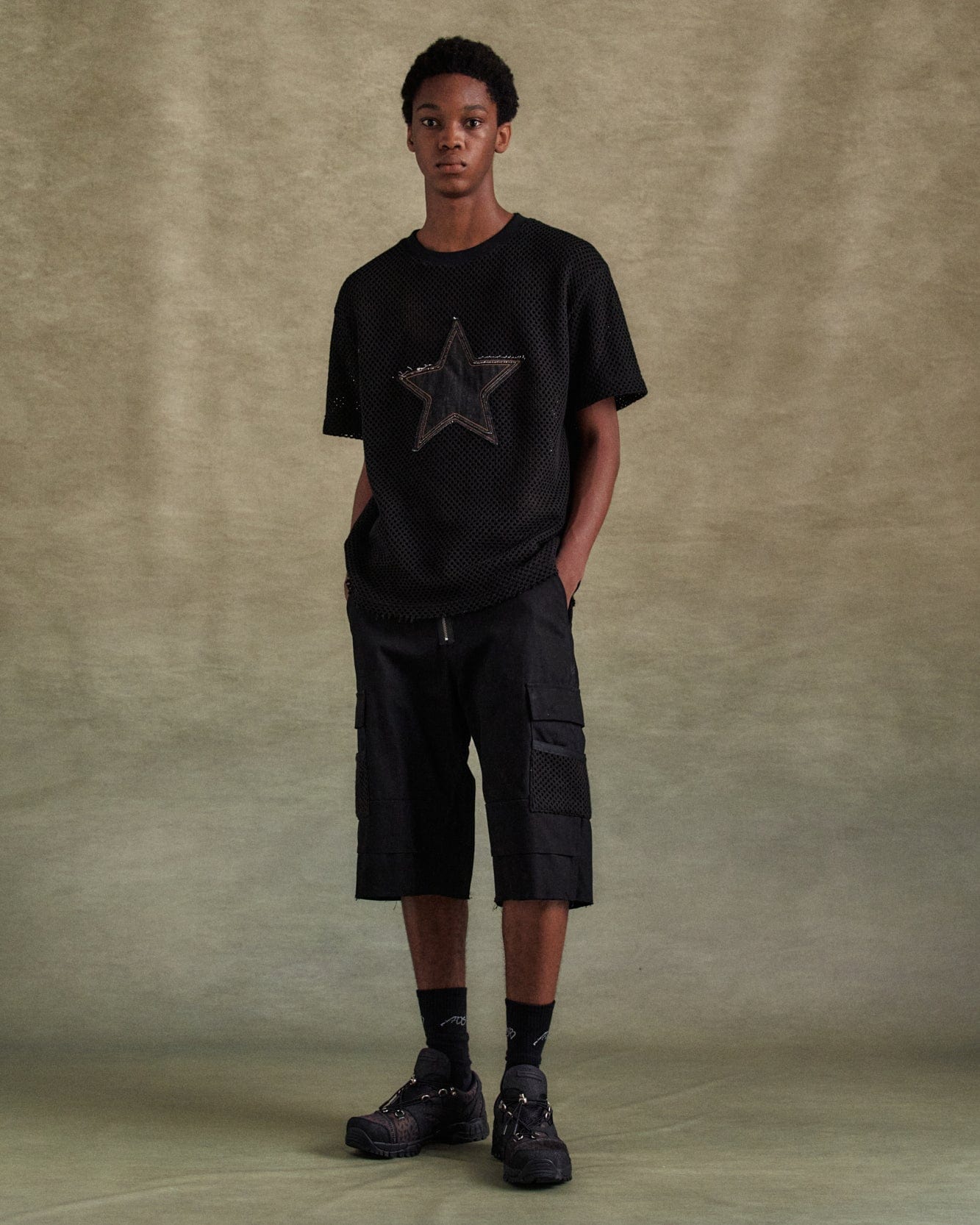 【Andersson Bell】 STAR PATCH MESH T-SHIRTS STAR PATCH MESH T-SHIRTS atb1295m(BLACK) – Andersson Bell
