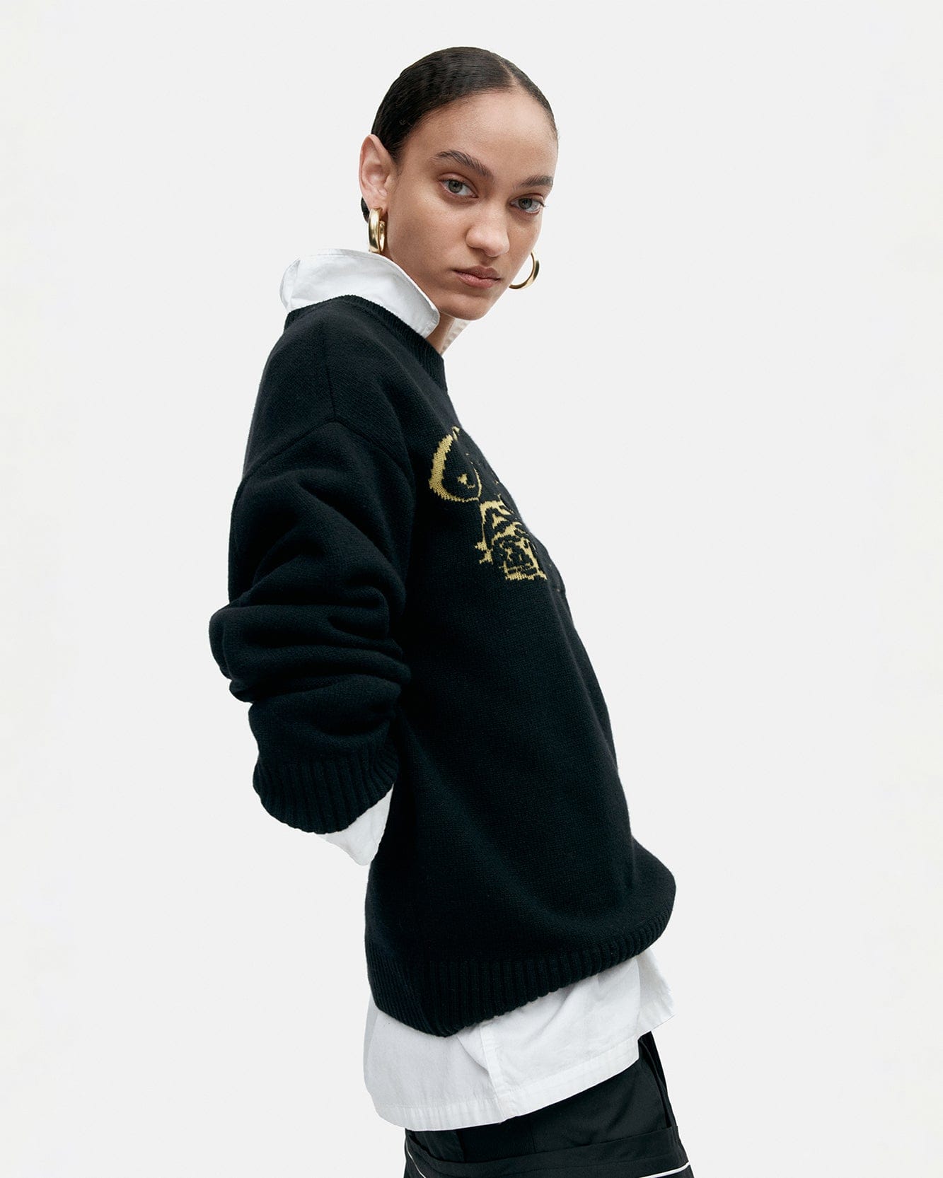 기타 UNISEX CASHMERE ROSE CREW-NECK SWEATER atb1372u(BLACK)