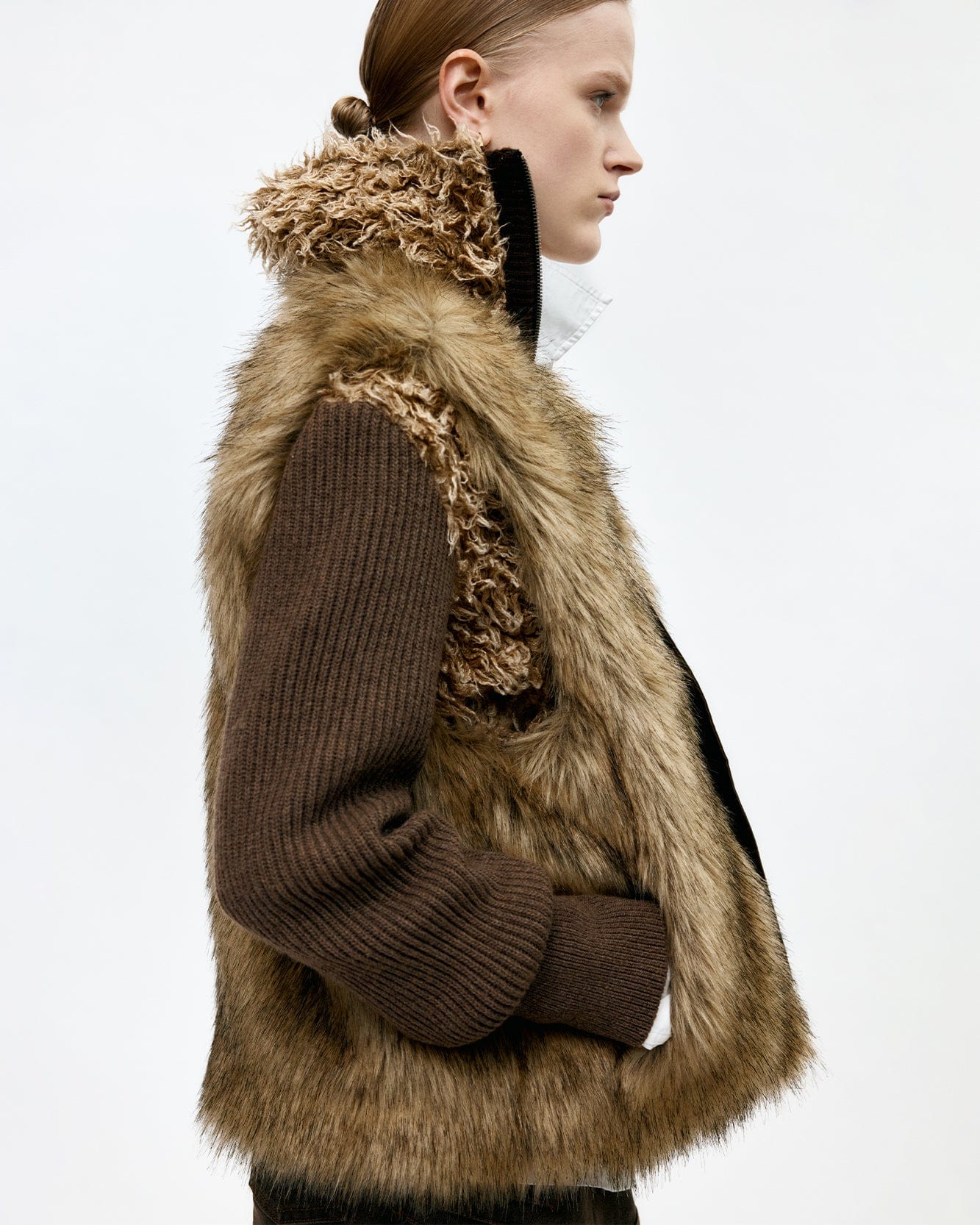기타 UNISEX CURVED PLACKET REVERSIBLE FAUX-FUR VEST awa722u(BROWN)