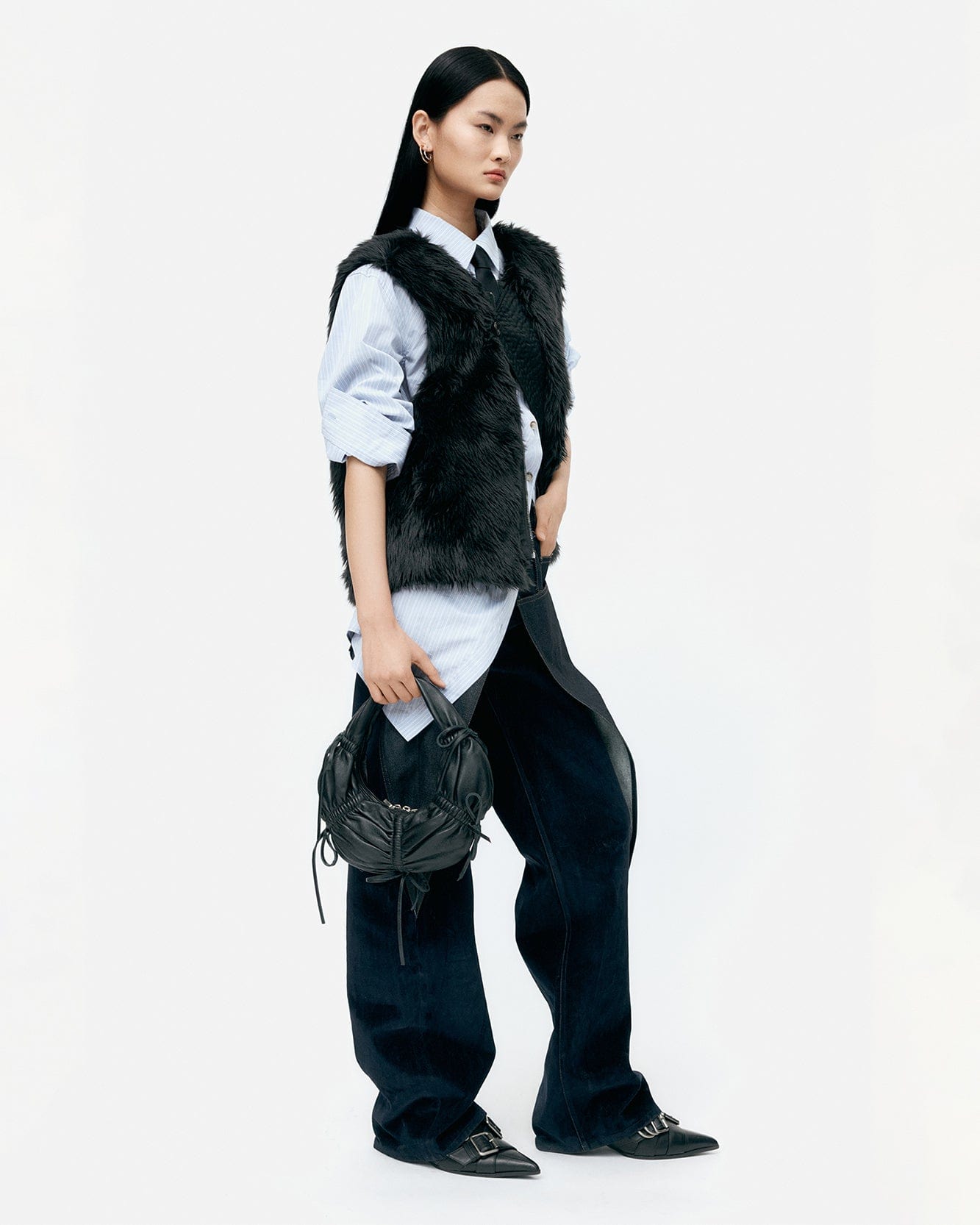 기타 UNISEX CURVED PLACKET REVERSIBLE FAUX-FUR VEST awa723u(BLACK)