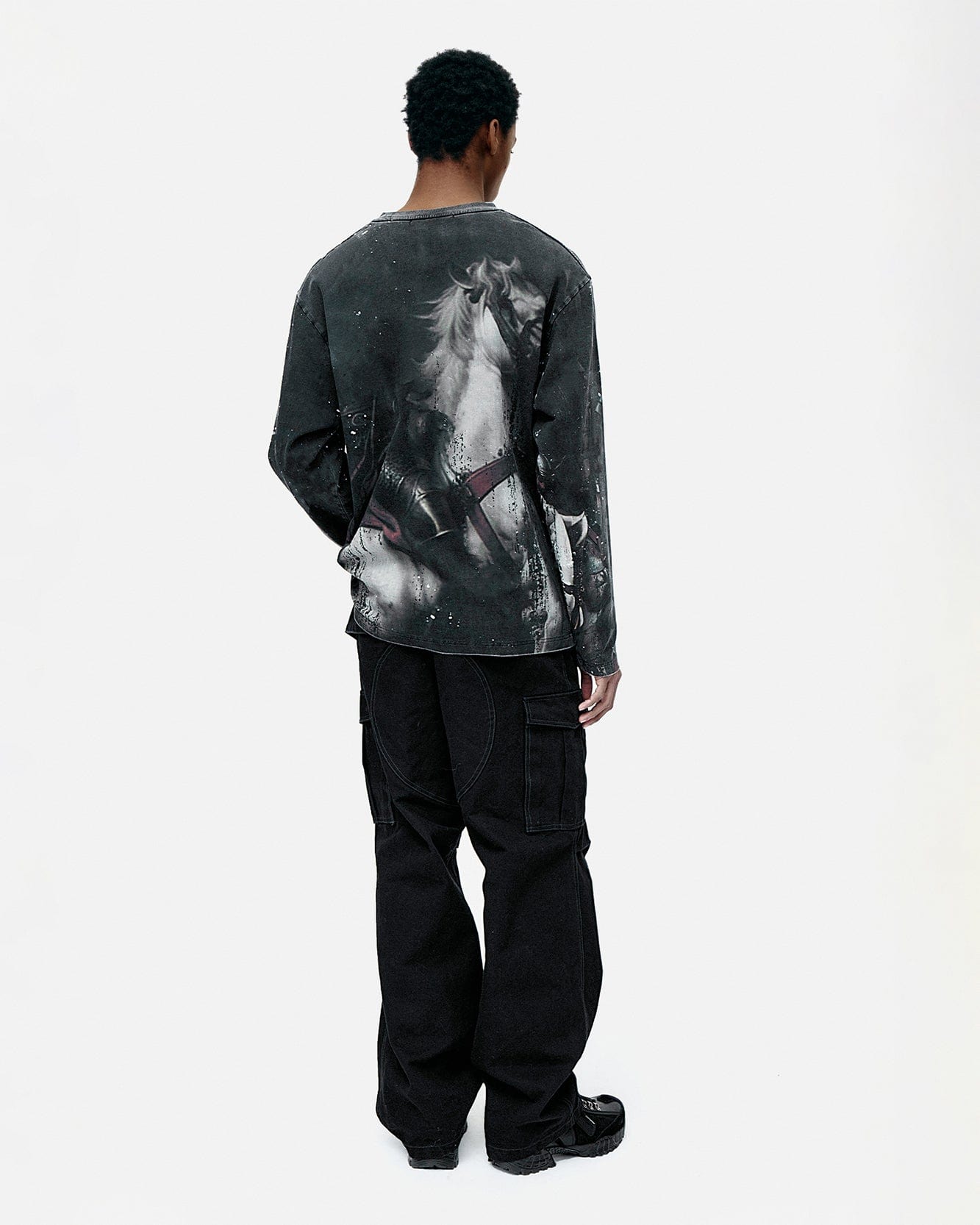 기타 UNISEX KNIGHT PRINTED LONG SLEEVE T-SHIRT atb1377u(CHARCOAL)