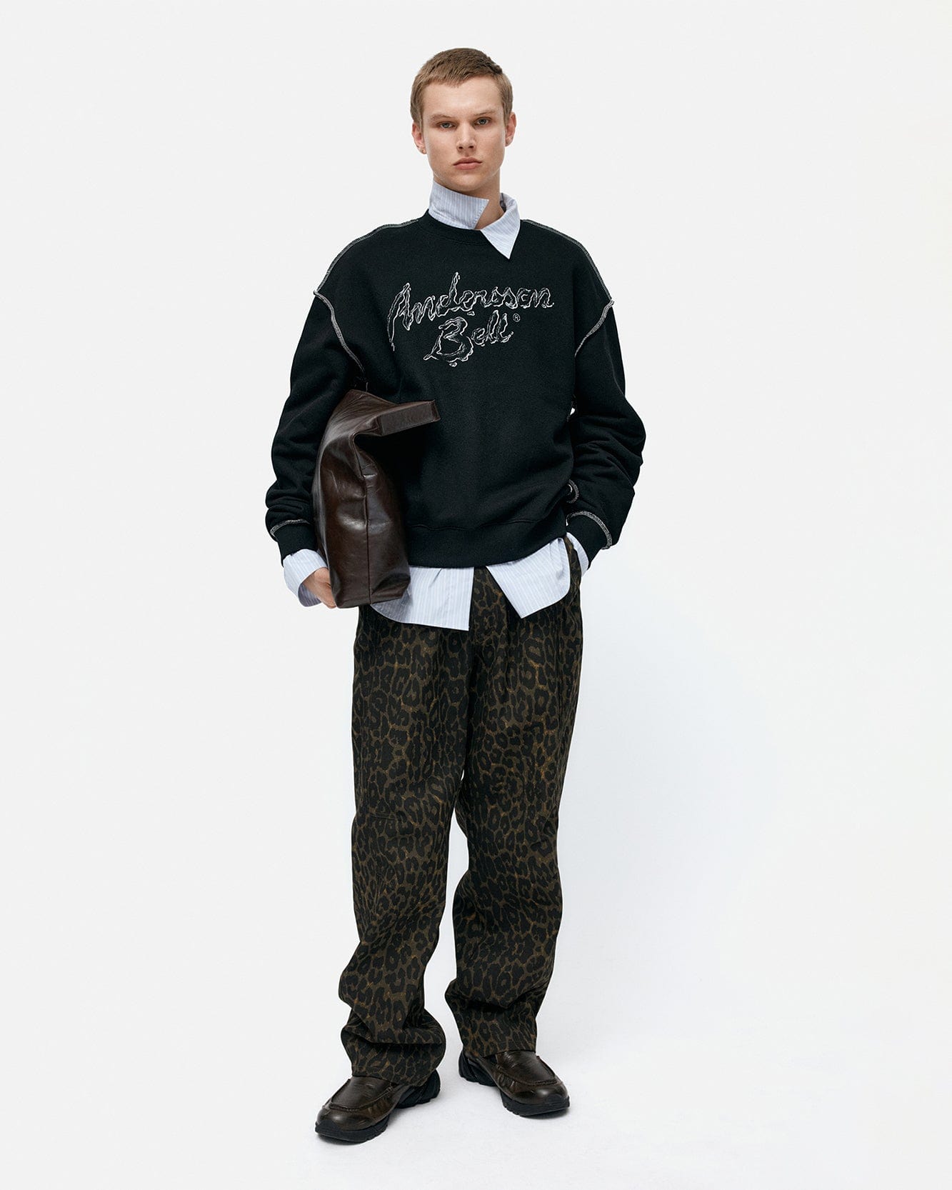 기타 UNISEX LIQUID LOGO SWEATSHIRT atb1378u(BLACK)