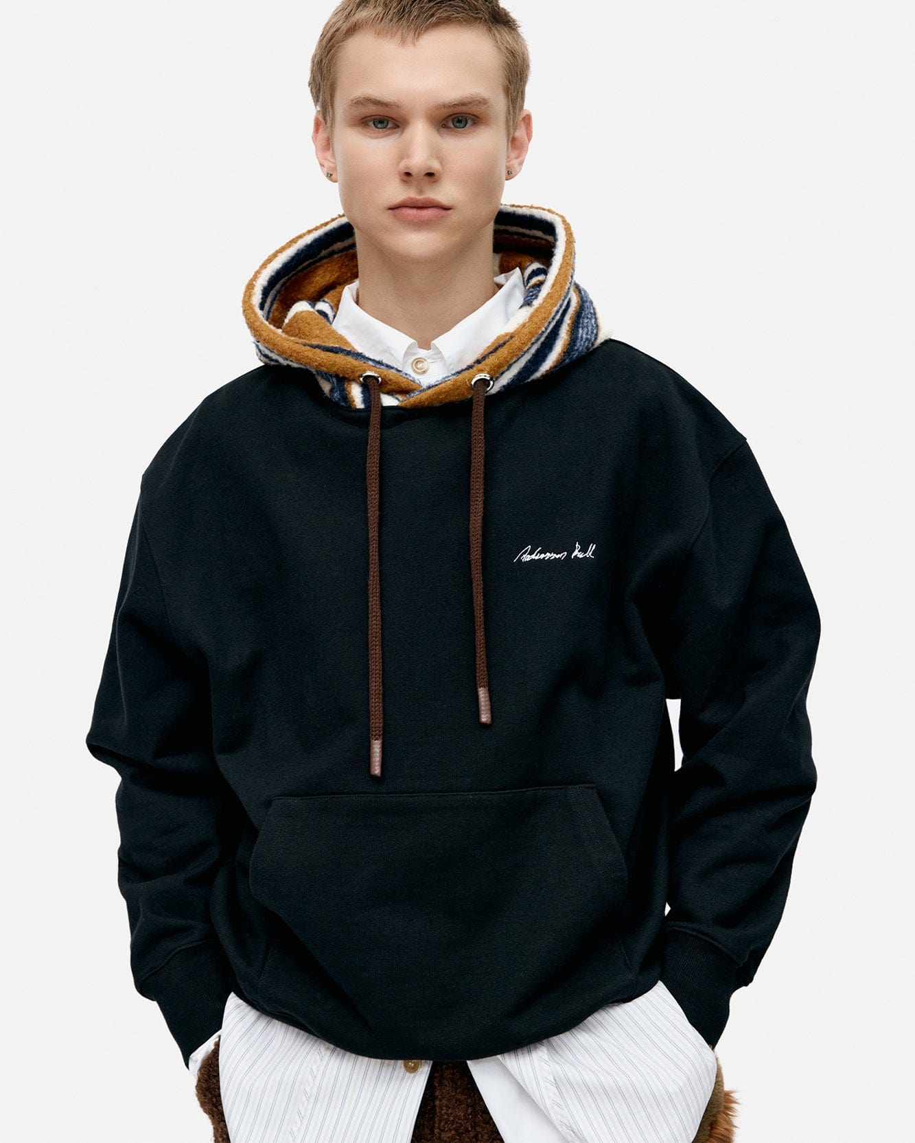 기타 UNISEX LOGO EMBROIDERY HOODIE atb1379u(BLACK)