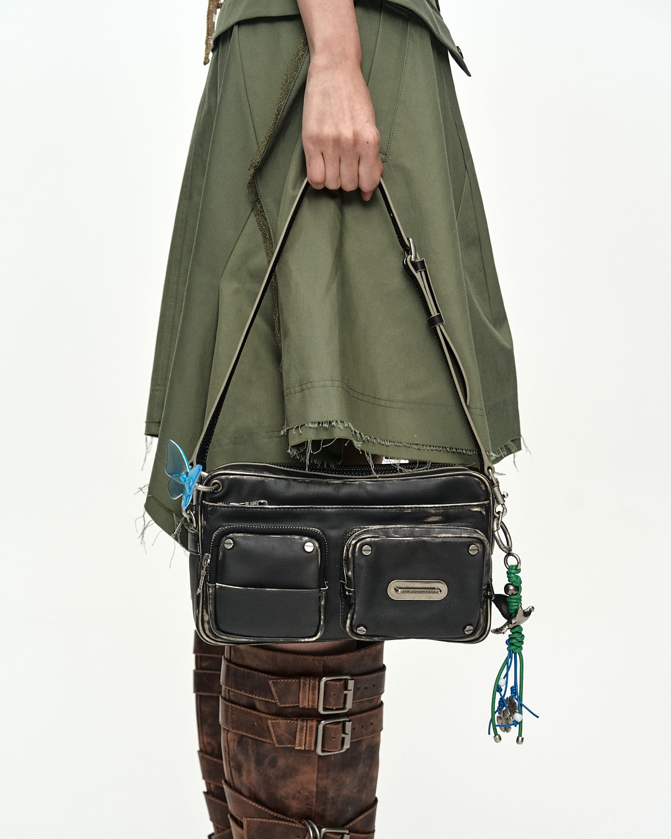 UPSIDE-DOWN ASYMMETRIC SKIRT apa914w(KHAKI) – Andersson Bell